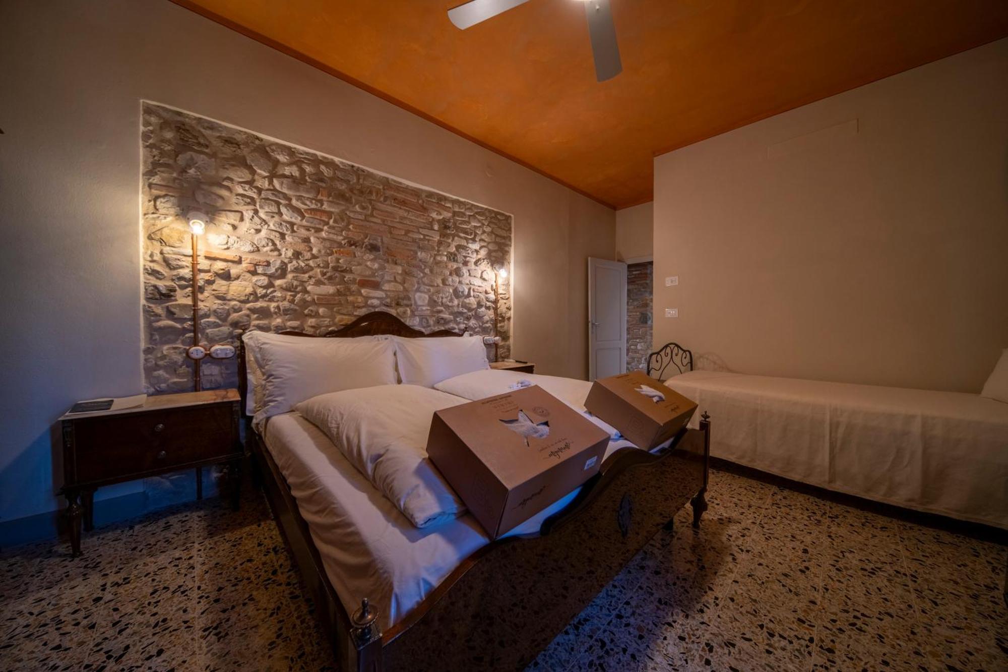 Podere Tovari Farm stay *